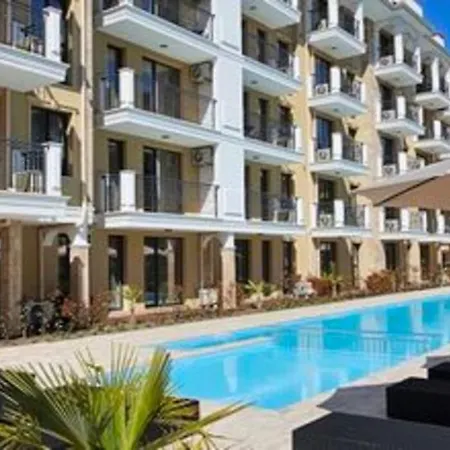 Emilia Romana Park Hotel de apartamente 4*