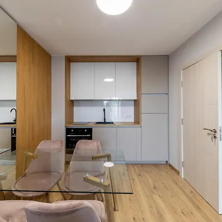 Emilia Romana Park Hotel de apartamente 4*