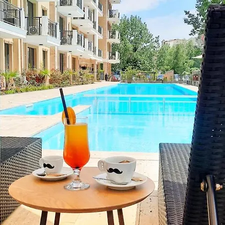 Hotel de apartamente Emilia Romana Park