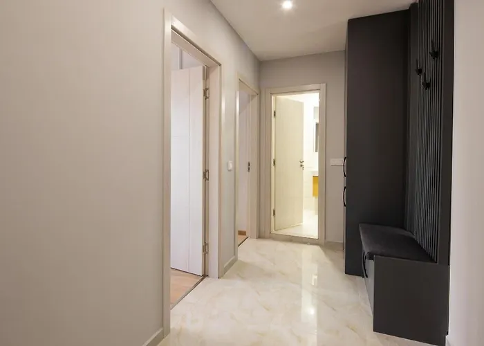 Aparthotel Emilia Romana Park