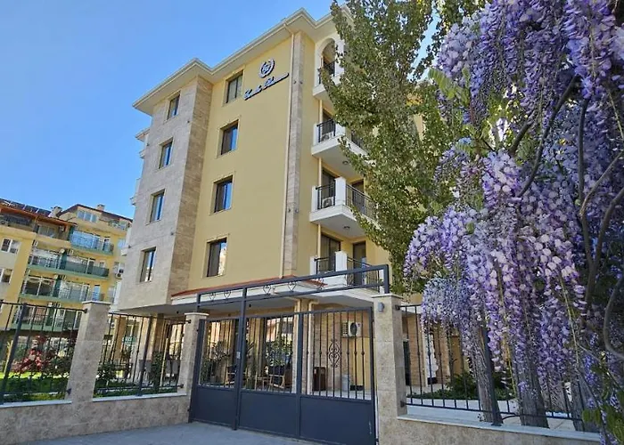 Emilia Romana Park 4*