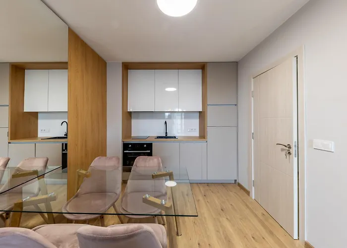 Emilia Romana Park Aparthotel 4*