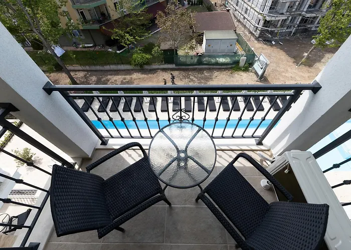 Emilia Romana Park Lägenhetshotell 4*