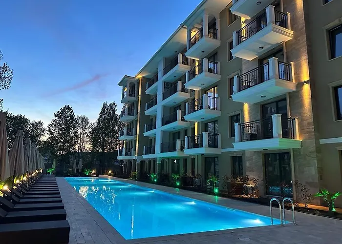 Emilia Romana Park Lägenhetshotell Slăntjev Brjag