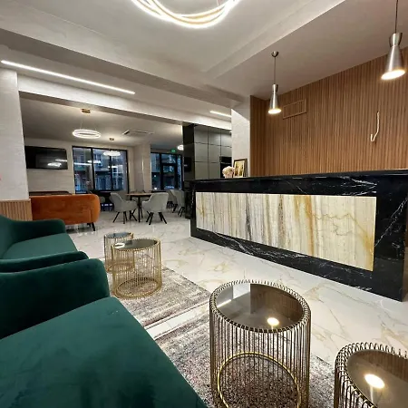 Apart Otel Emilia Romana Park 4*