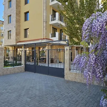 Emilia Romana Park Apart Otel Sunny Beach