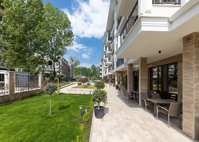 Emilia Romana Park 4*